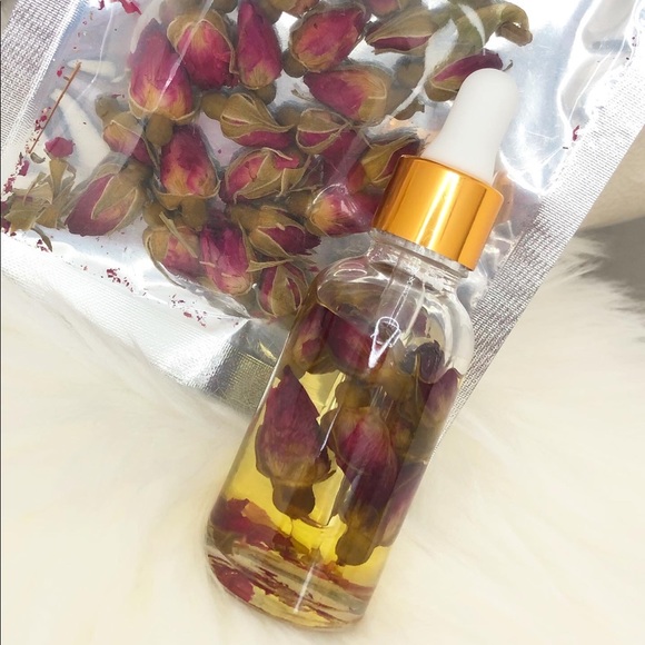 Press on Nails | Fake Nails | Cuticle Oil - Picture 3 of 7